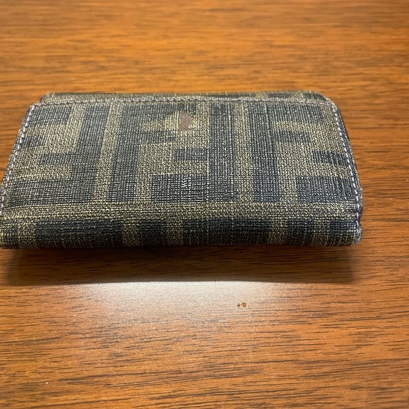 Discount!! Authentic Fendi Key Holder. - Picture 3 of 10